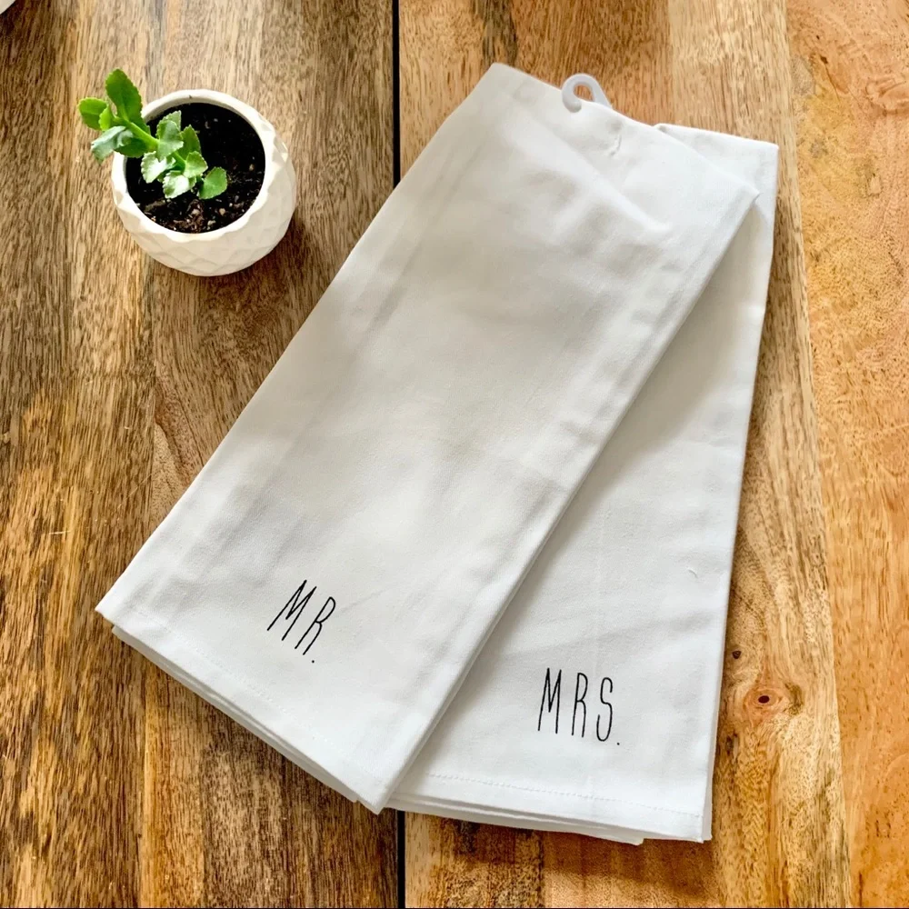 | itslove home: mr. & mrs. newlywed towel set |